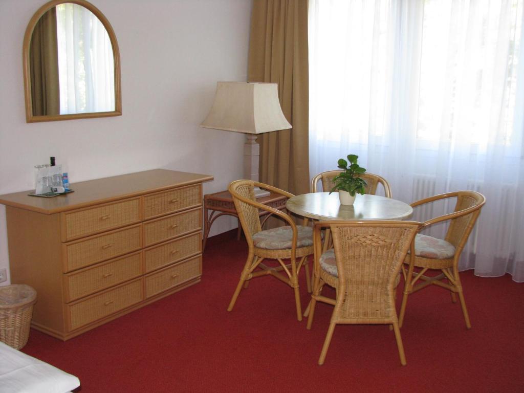 Hotel Haus Bismarck Berlin Rum bild